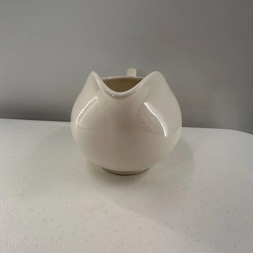 Vintage Pier 1 Ceramic Cream Pitcher Beige Glaze Gravy Sauce Ivory Farmhouse‎